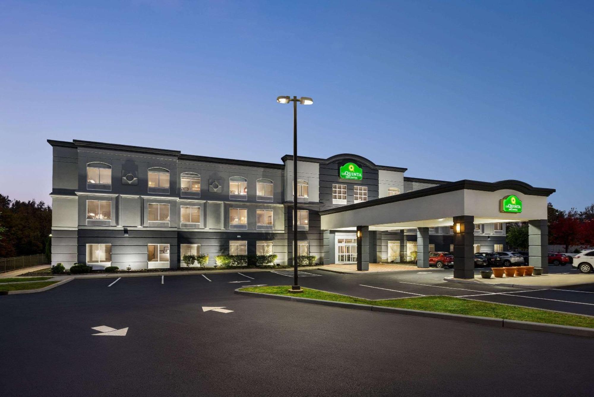 La Quinta By Wyndham Mt. Laurel - Philadelphia Hotel Mount Laurel Exterior photo