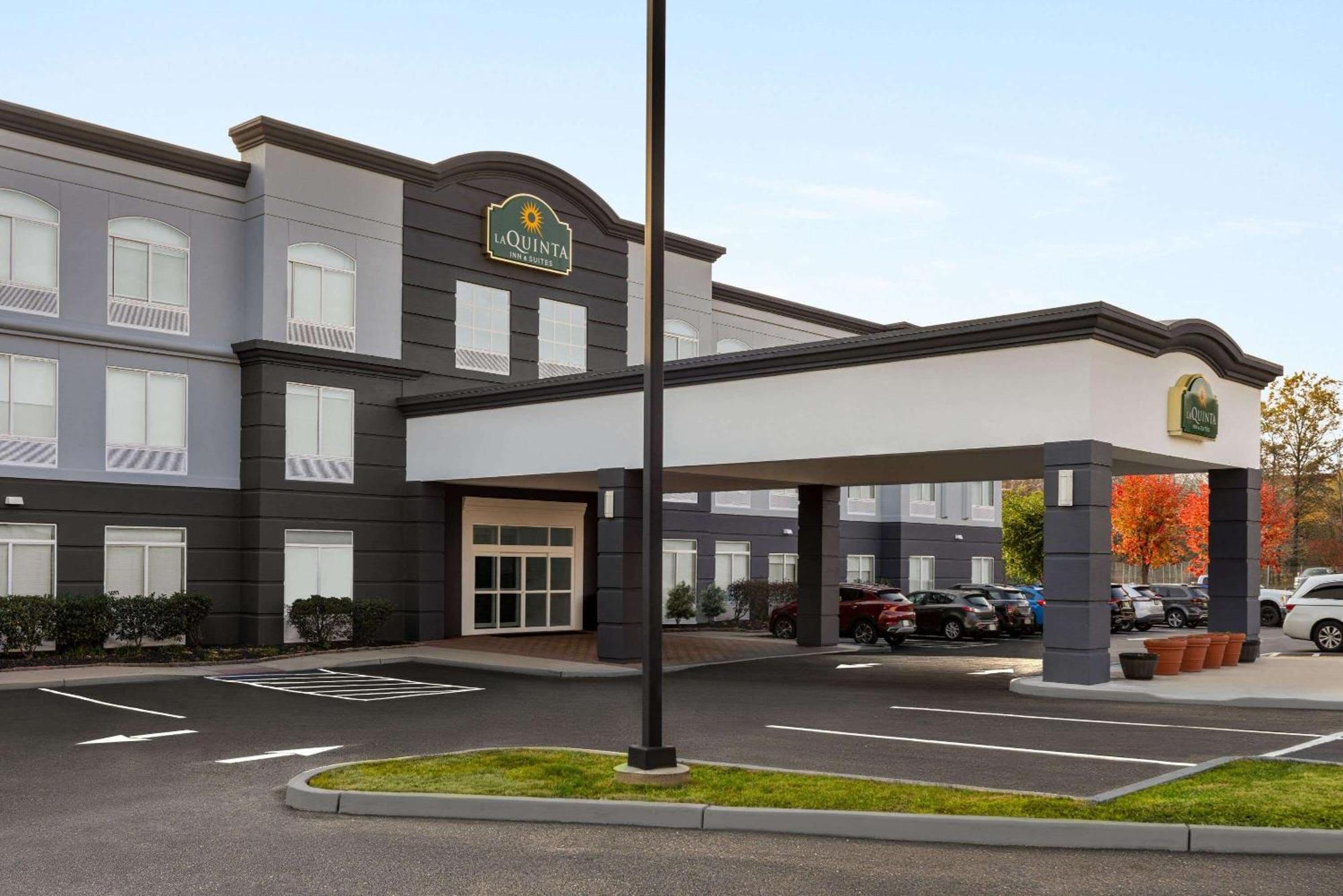 La Quinta By Wyndham Mt. Laurel - Philadelphia Hotel Mount Laurel Exterior photo